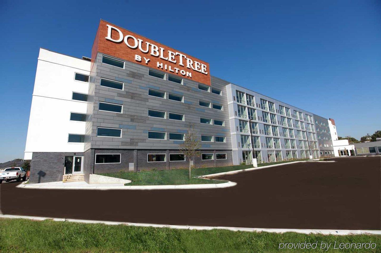 Hôtel Doubletree By Hilton Omaha Southwest, Ne Extérieur photo